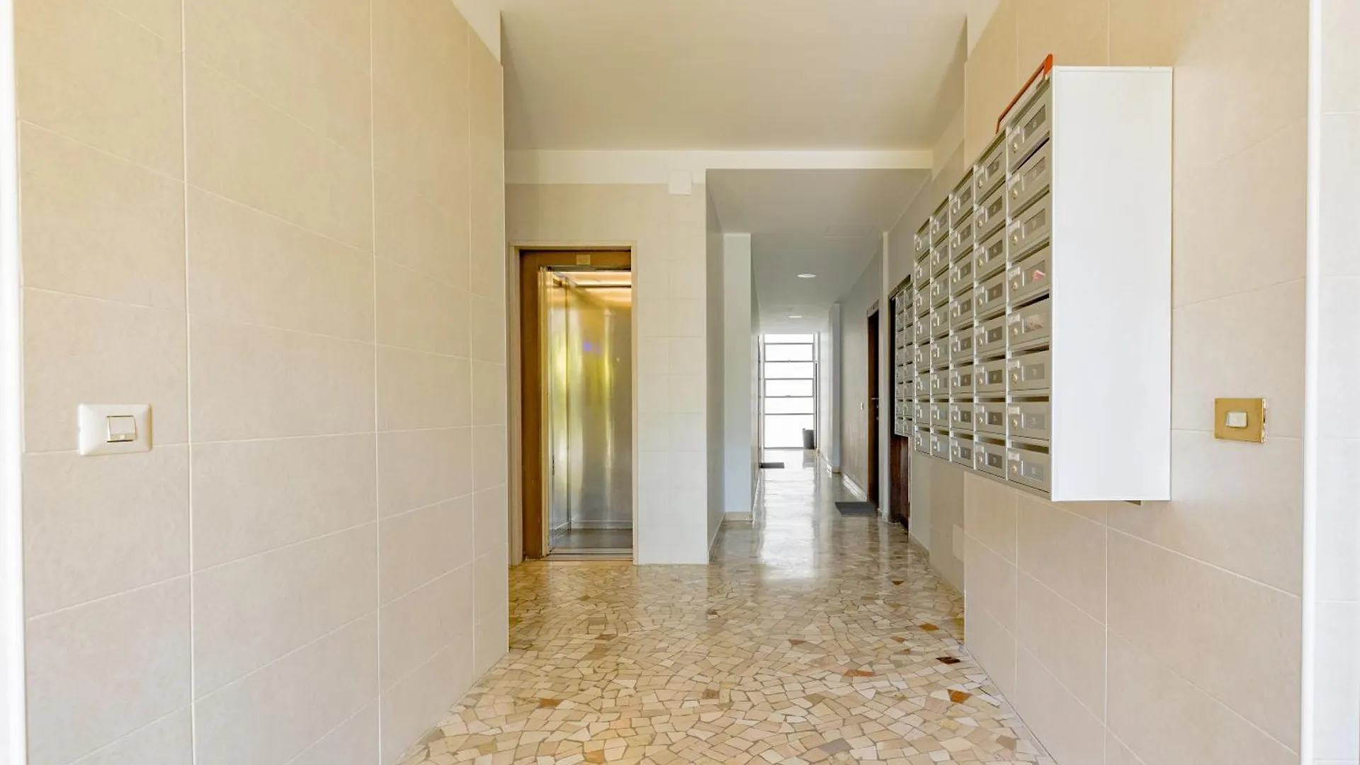 Comfy & Chic Vicino Famagosta E Universita Iulm Milan Apartment