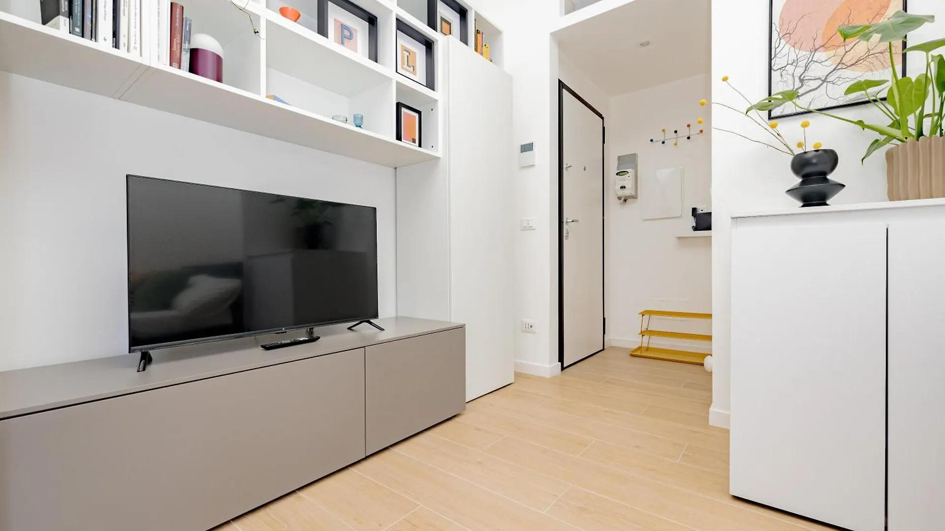 Apartment Comfy & Chic Vicino Famagosta E Universita Iulm Milan