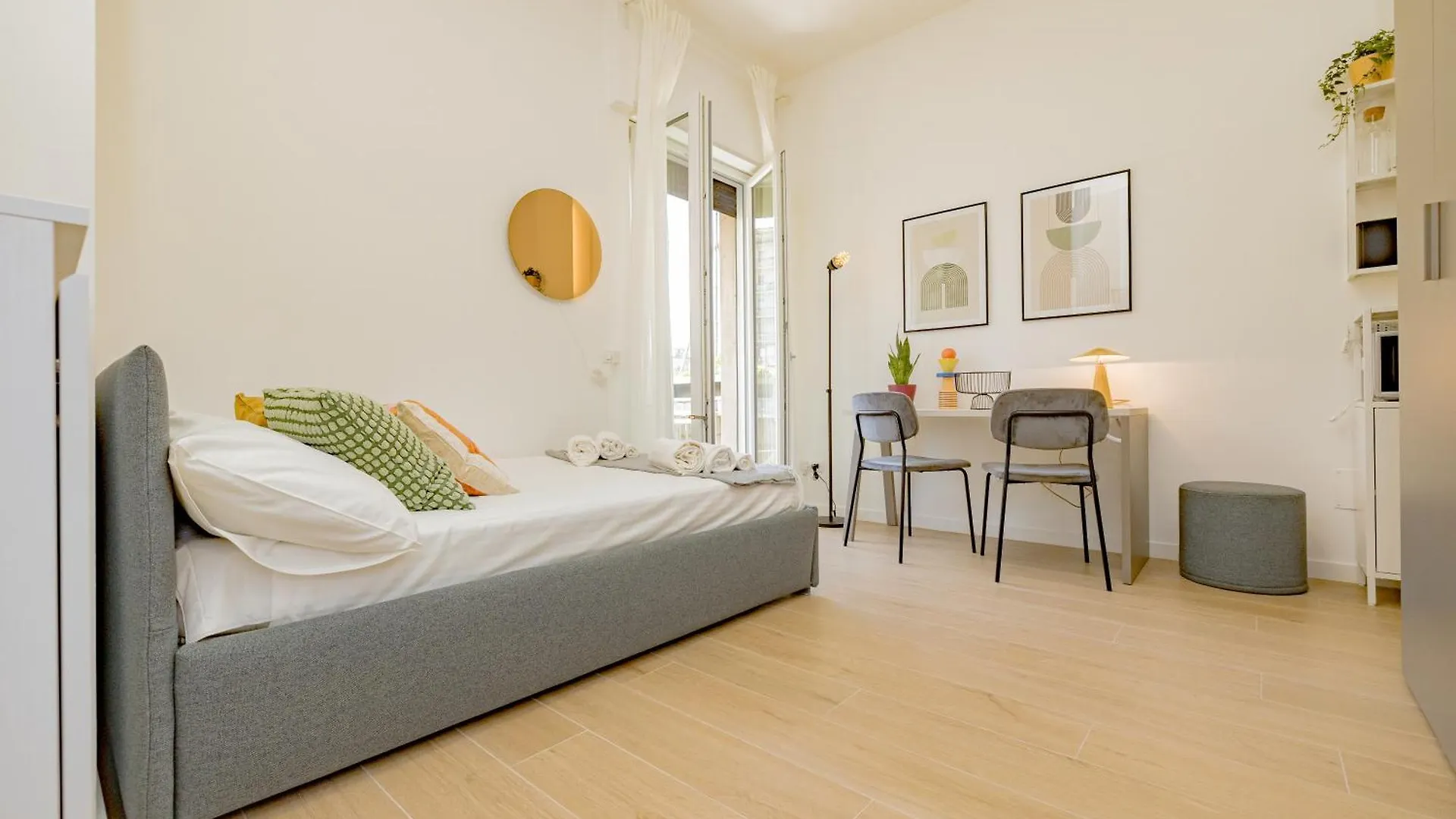 Comfy & Chic Vicino Famagosta E Universita Iulm Milan 0*,  Italy